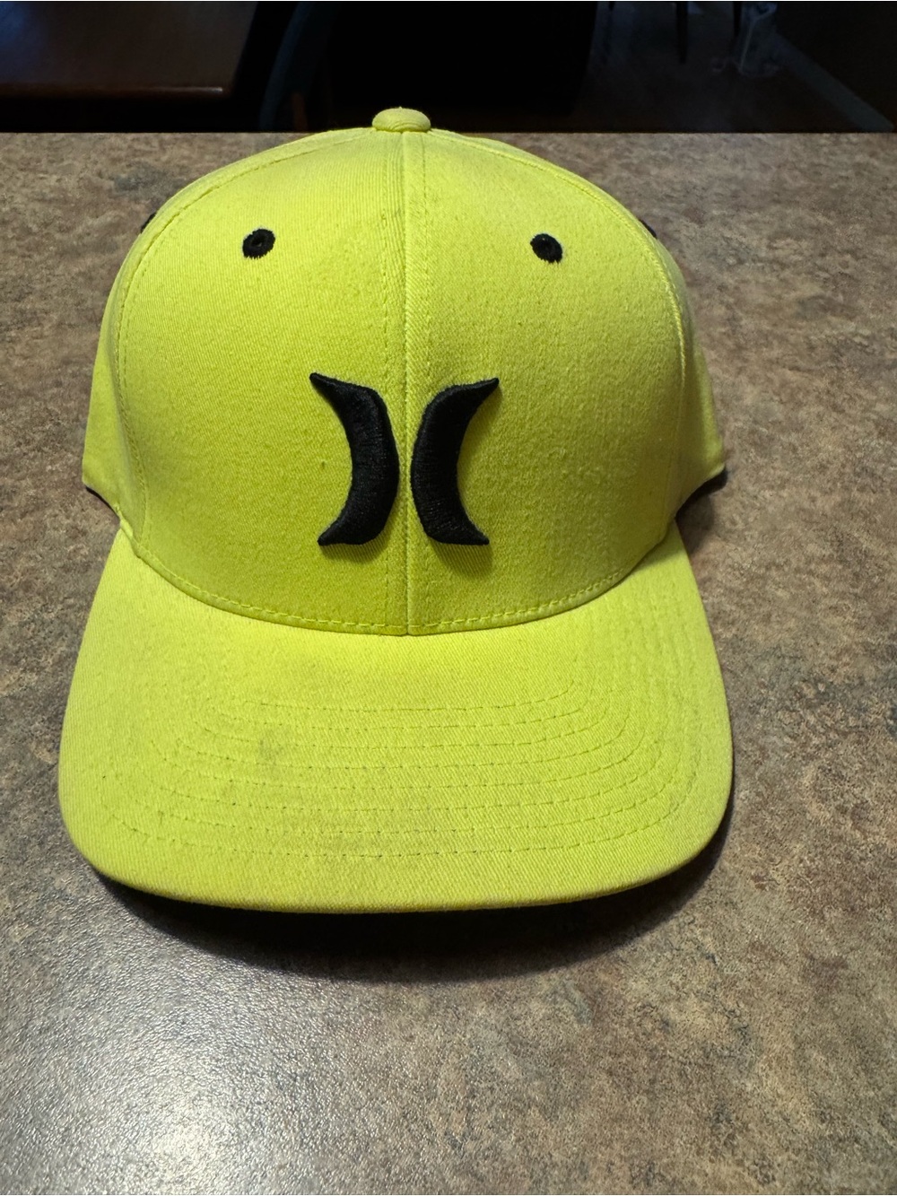 Hurley Neon Yellow & Black Logo Kids Cap